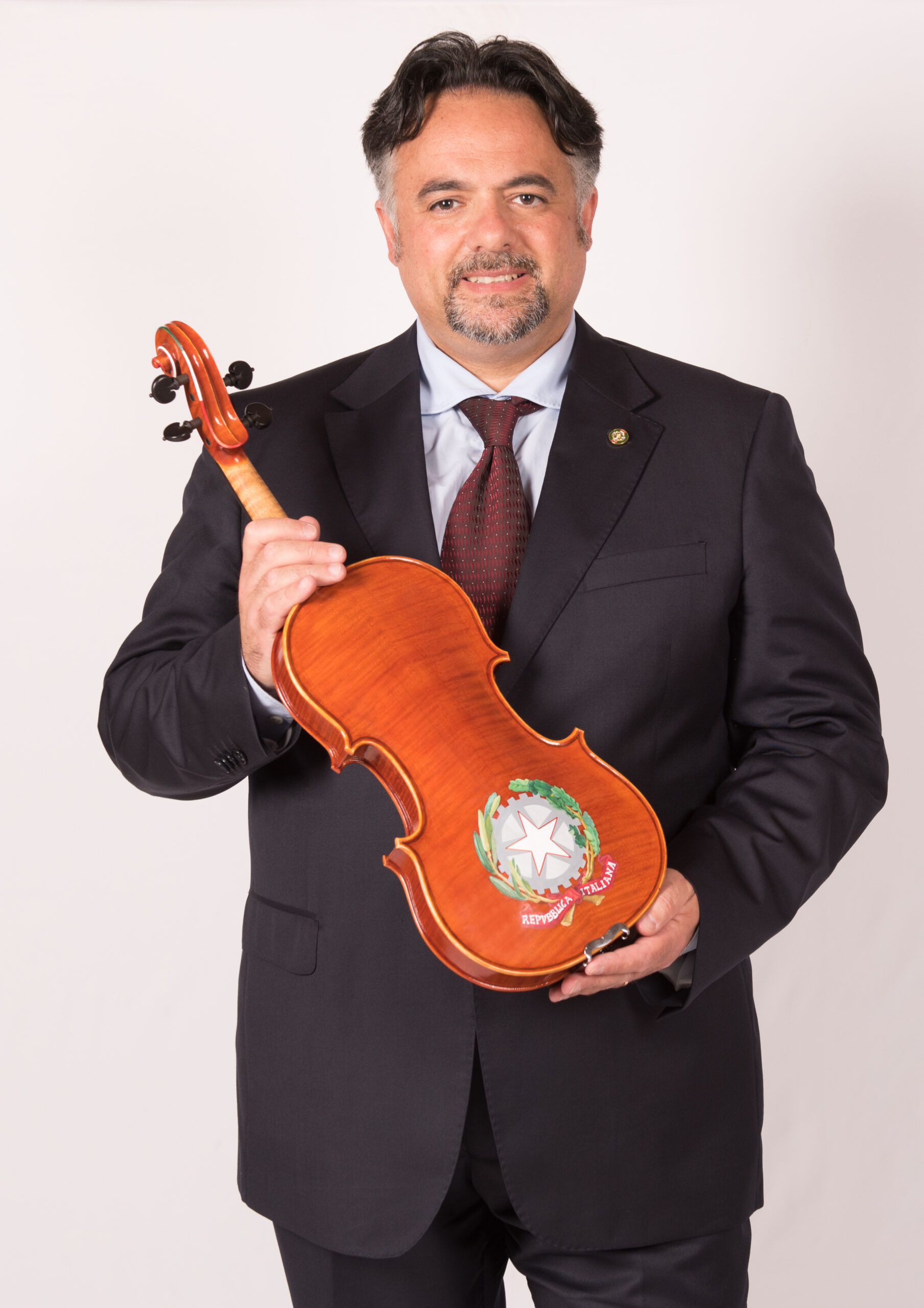 Fabio Perrone col violino Il repubblicano 2021