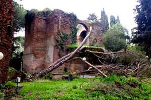 Degrado area archeologica Mausoleo di Sant’Urbano