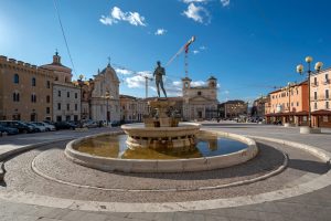 Piazza Duomo L'Aquila