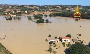 Alluvione-Marche-Vigili-Fuoco