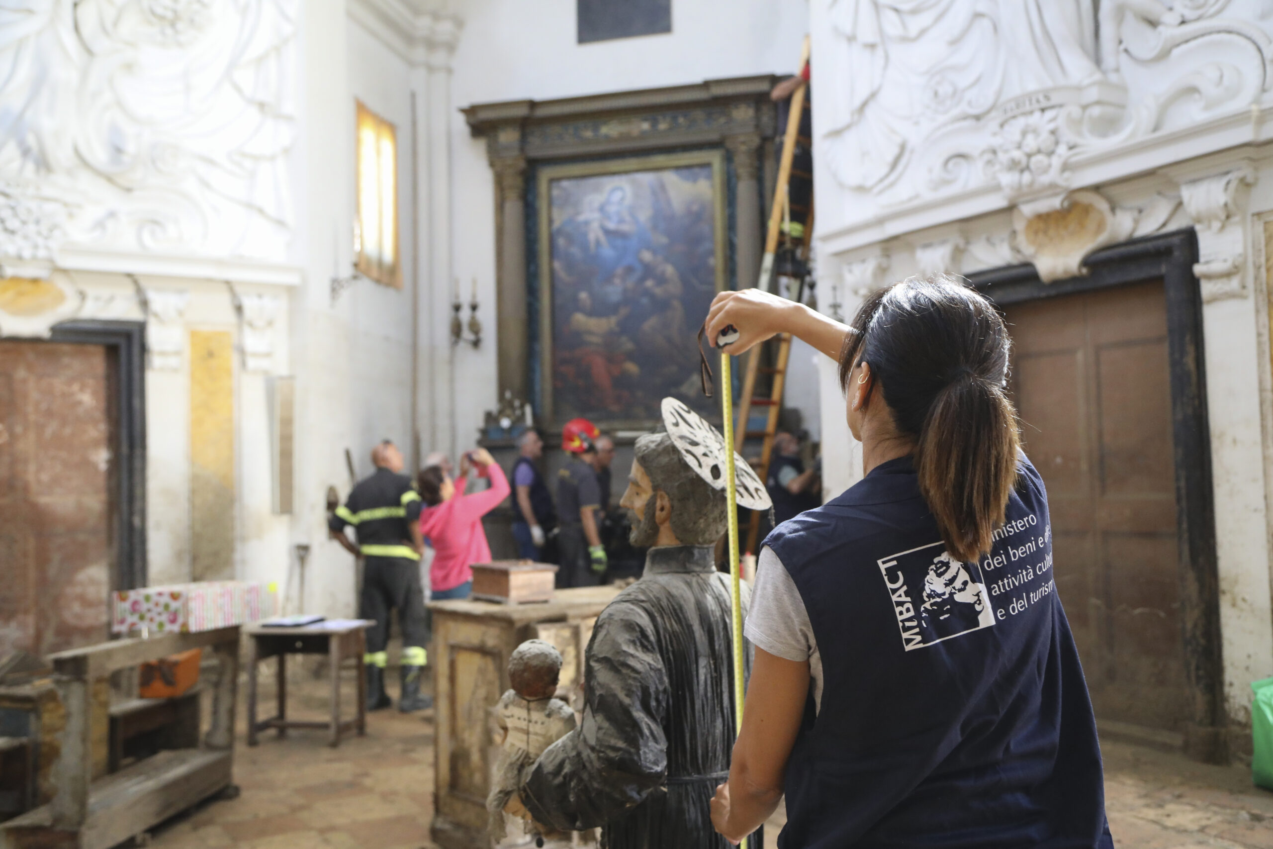 Alluvione Marche Pergola (PU), 19 settembre 2022 – Attività di messa in sicurezza dei beni culturali dopo l'alluvione che ha colpito le Marche il 15 settembre 2022. Protezione Civile, Catastrofi Naturali